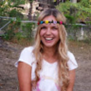 Meet your Posher, Lena